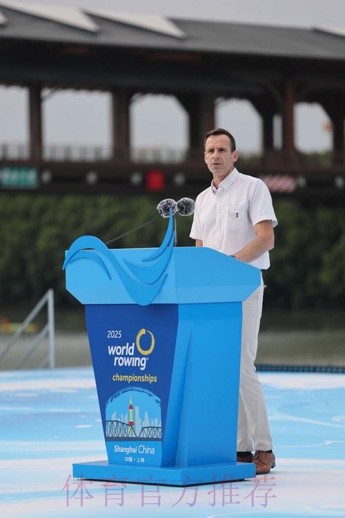 总局领导会见世界赛艇联合会主席